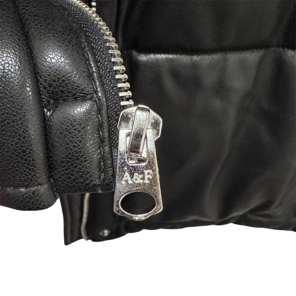 Abercrombie & Fitch Vegan Leather Puffer Vest Black Sz XL - Picture 7 of 14
